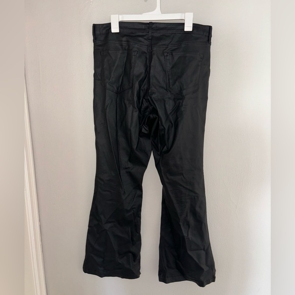 Bootcut vegan leather pant - Picture 3 of 3